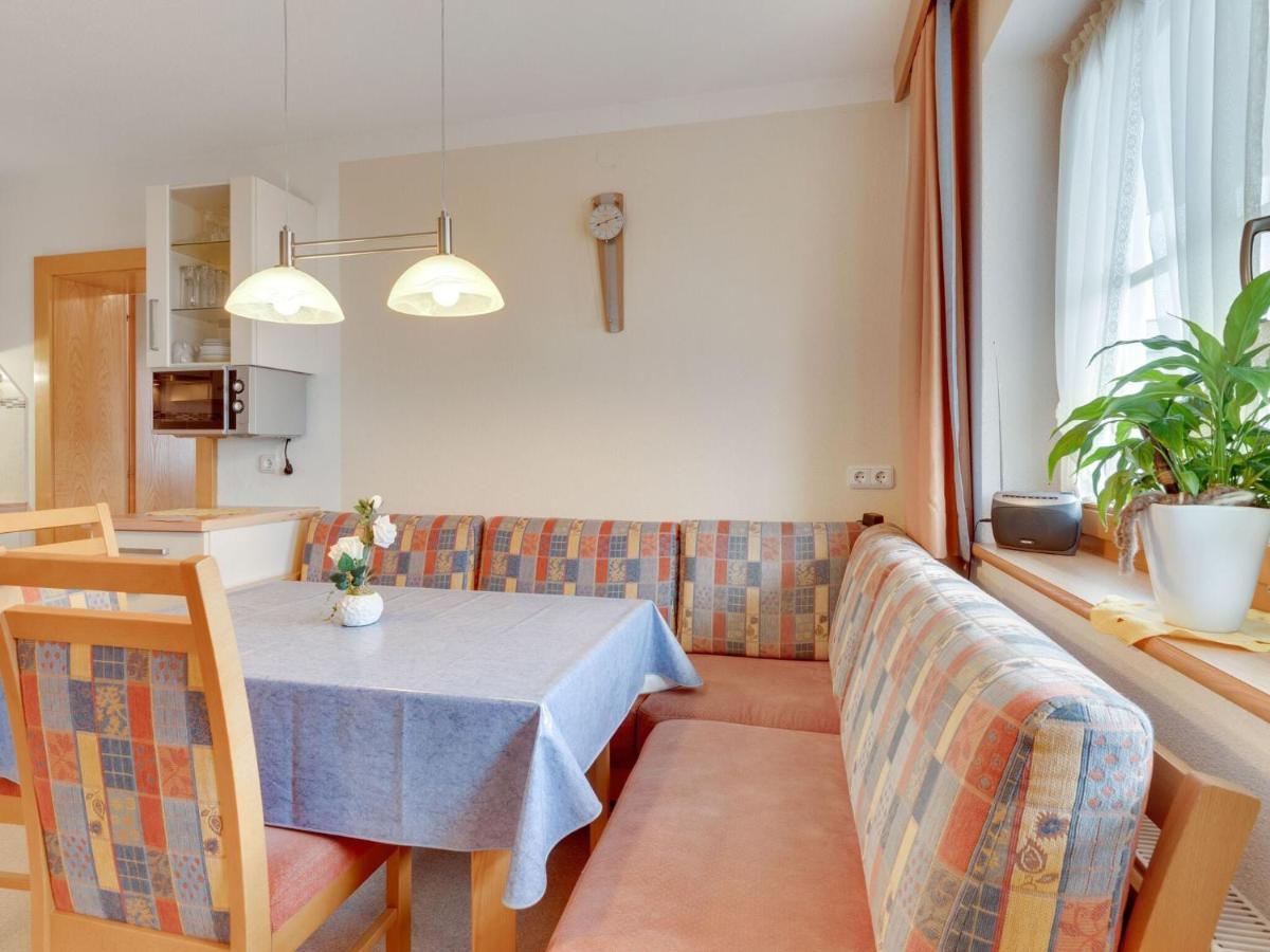Quaint Apartment In Hainzenberg Near Horbergbahn מראה חיצוני תמונה