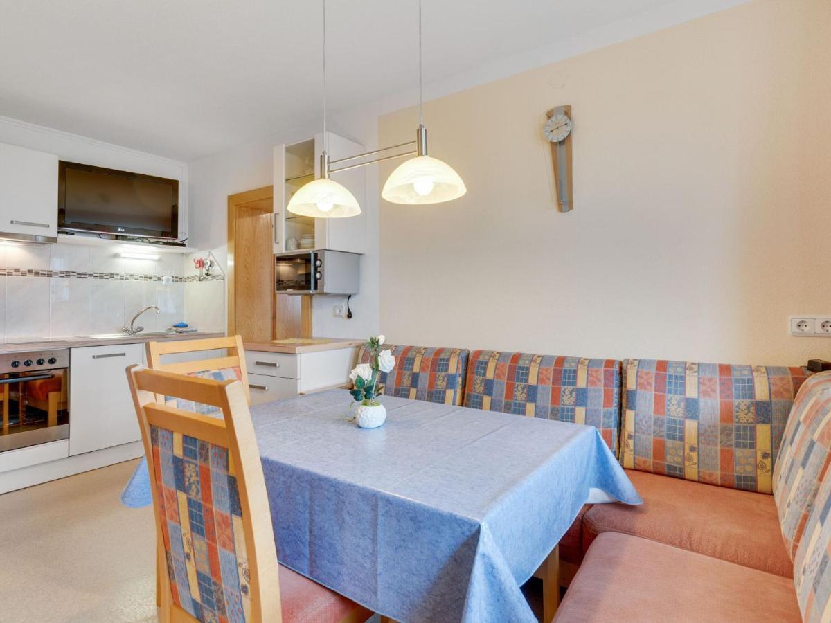 Quaint Apartment In Hainzenberg Near Horbergbahn מראה חיצוני תמונה